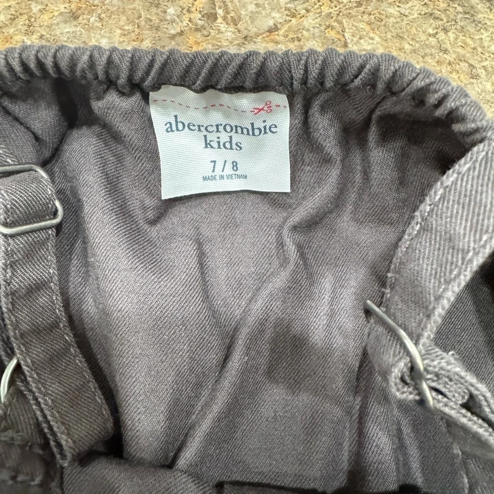 abercrombie kids size dark